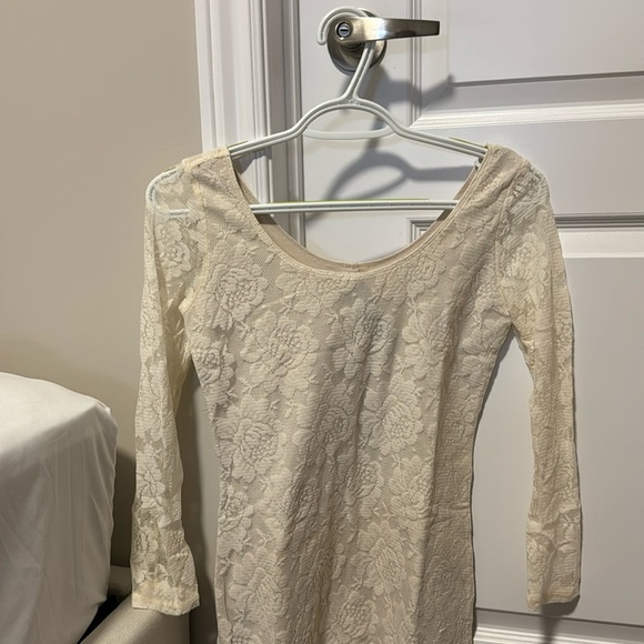 Brand new with tags lace bodycon dress - Picture 2 of 3